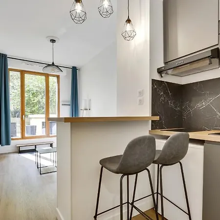 Le Chic- Clichy